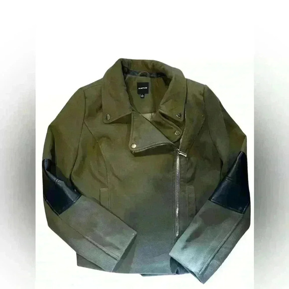 Rampage Women’s 90s Jacket with zippers and pockets Size Large with leather - Picture 1 of 4